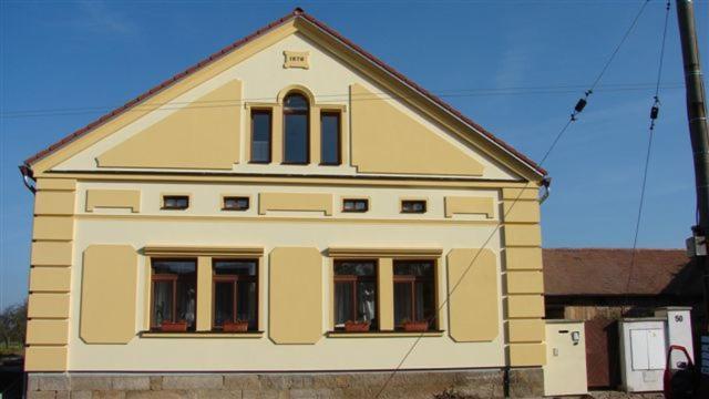 Pension Smetanuv Statek Hradec Králové Dış mekan fotoğraf